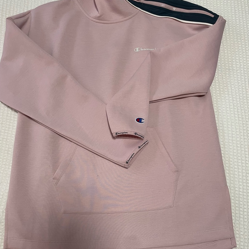 Champion Authentic Athleticwear Size S
 Front pocket, Sweatshirt!